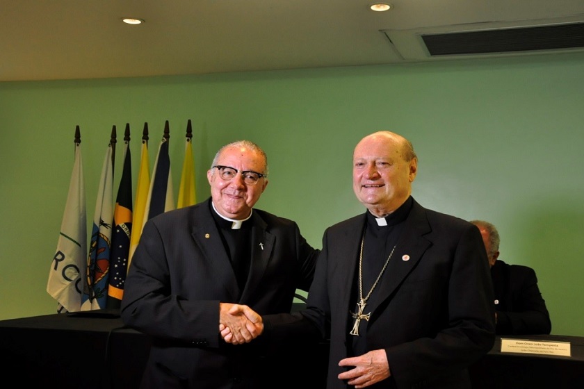 Reitor da PUC-Rio, padre Josafá Carlos de Siqueira, SJ, recepcionou o cardeal italiano Gianfranco Ravasi, presidente do Pontifício Conselho para a Cultura do Vaticano