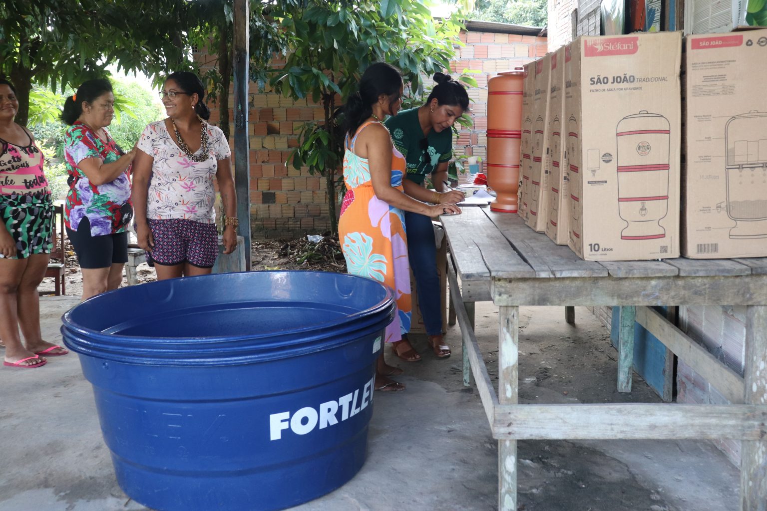 Campanha “Amazônia tem sede!” conclui entrega de kits de água potável para povos ribeirinhos e indígenas