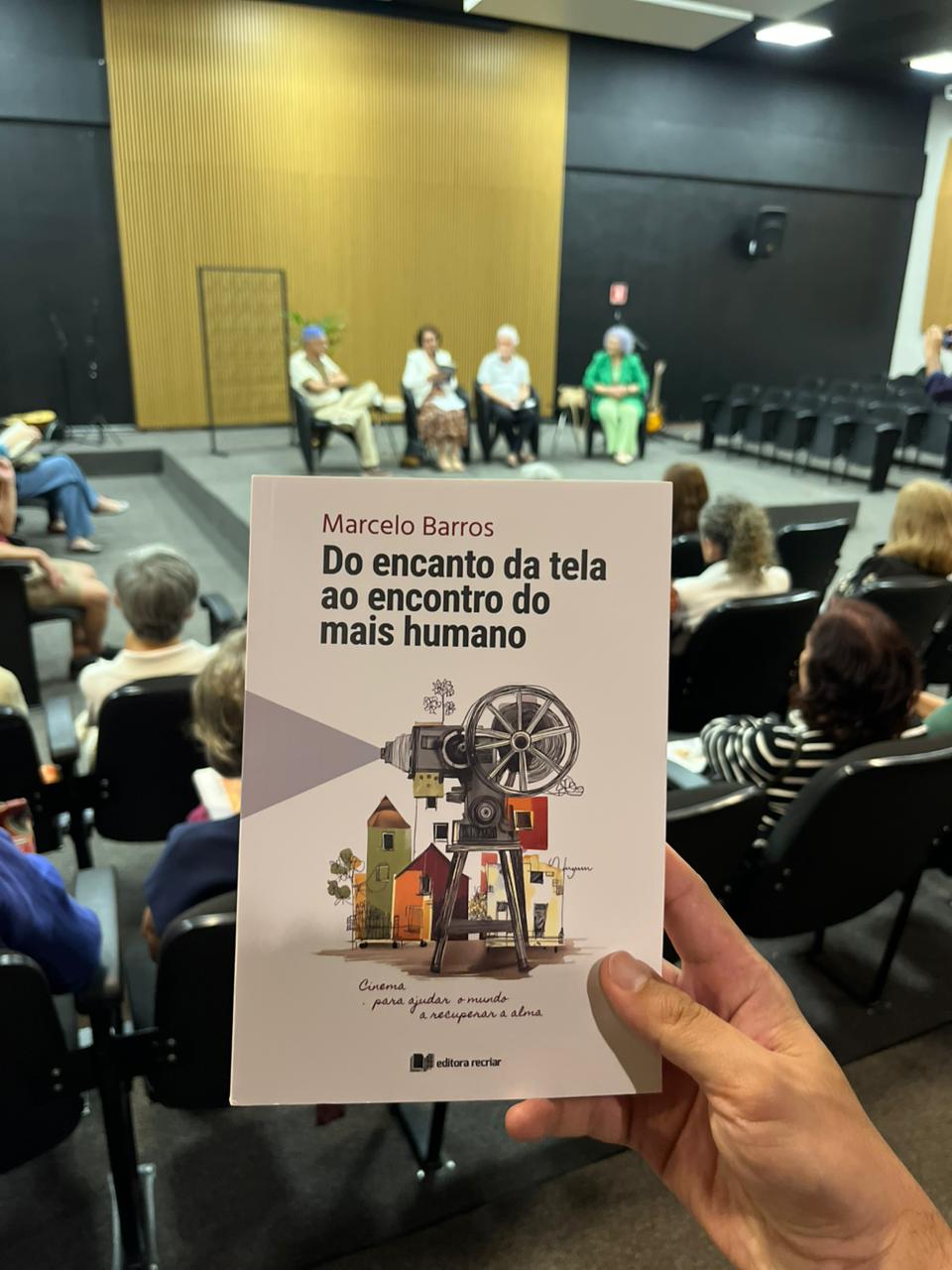 Marcelo Barros lança livro sobre cinema e compromisso social no CCB