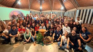 Encontro mobiliza jovens e fortalece vivência pascal, em Montes Claros