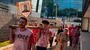 Centro MAGIS Burnier lança documentário sobre os 50 anos do martírio de padre Burnier
